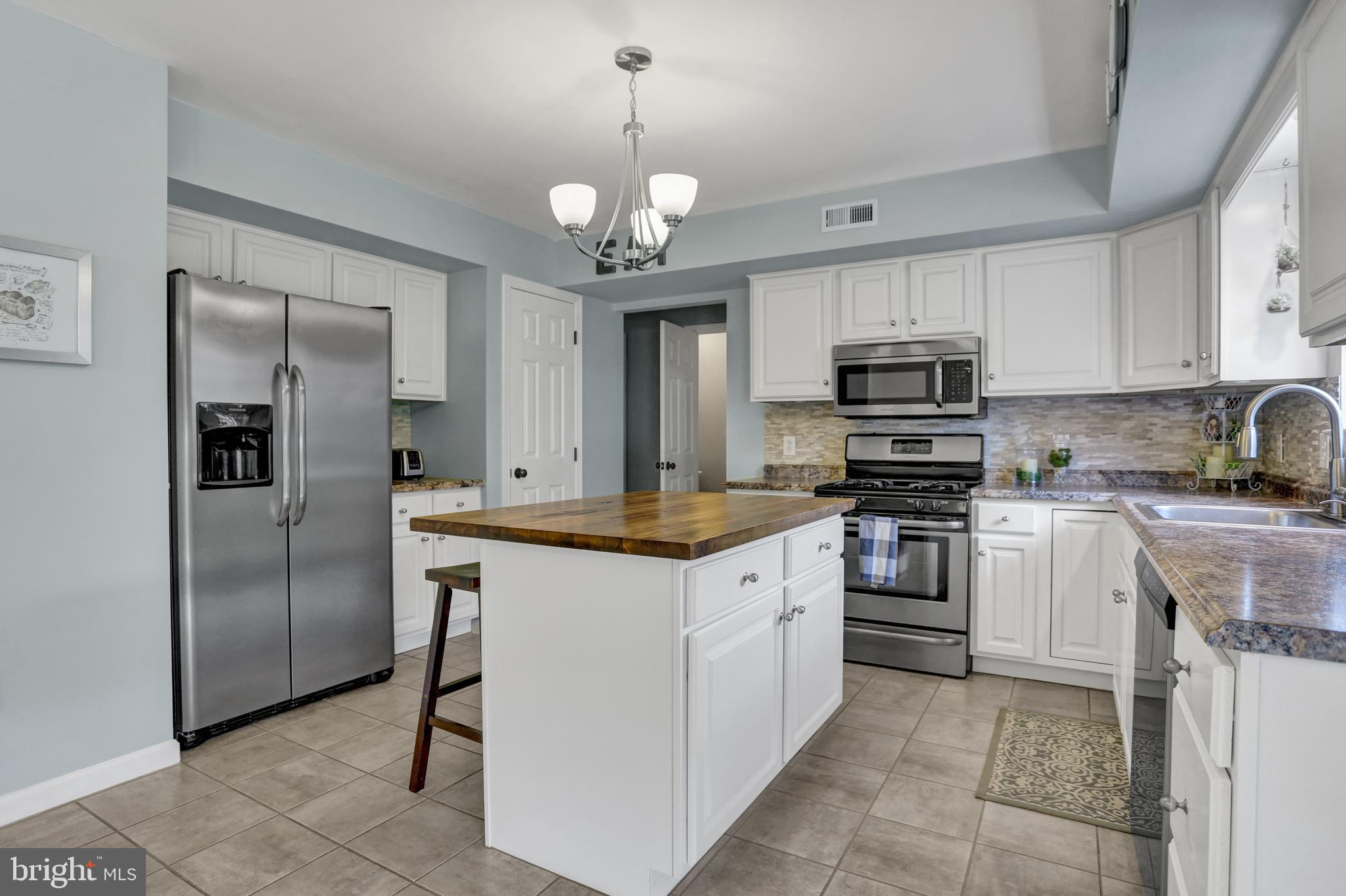 15 Primrose Lane Reading, PA 19608 - Photo 13 of 28 Gallery Image 13
