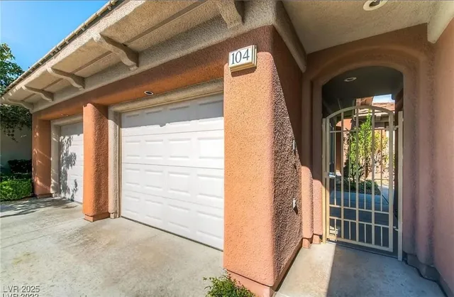 $3,500 | 104 Emerald Dunes Circle, Henderson, NV 89052