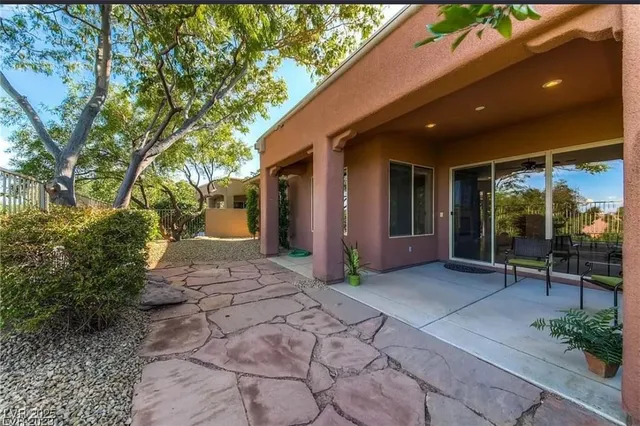 $3,500 | 104 Emerald Dunes Circle, Henderson, NV 89052