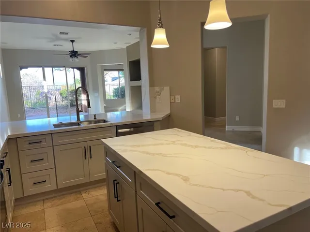 $3,500 | 104 Emerald Dunes Circle, Henderson, NV 89052