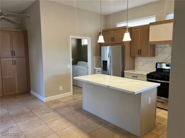 $3,500 | 104 Emerald Dunes Circle, Henderson, NV 89052