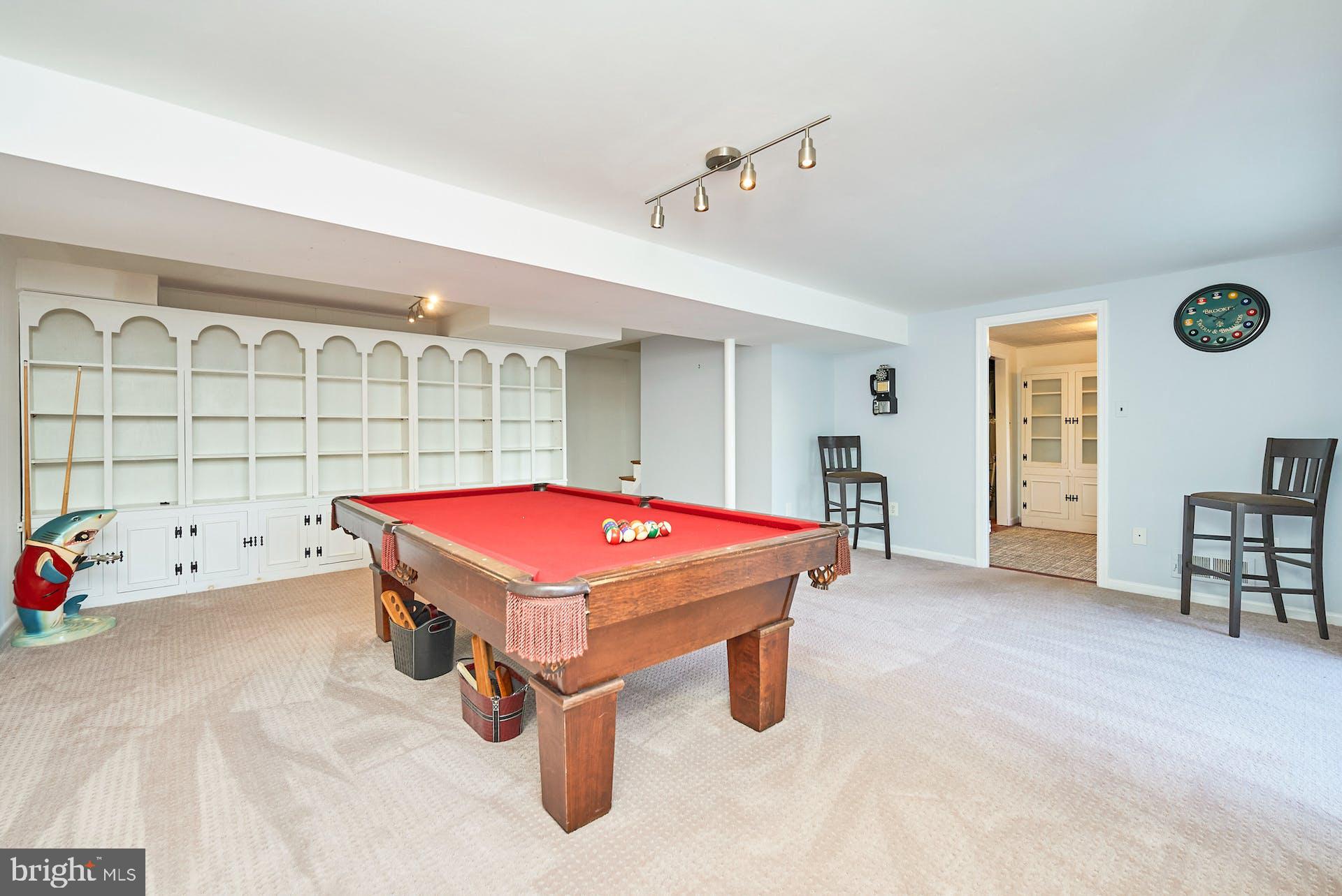 6911 Brisbane Street Springfield, VA 22152 - Photo 28 of 43 Rec Room w/Built-Ins