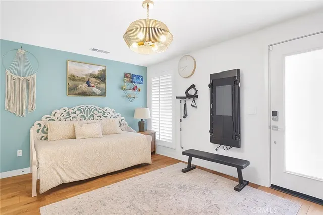 $4,800 | 2700 East Chaucer Street, Unit 2, Los Angeles, CA 90065