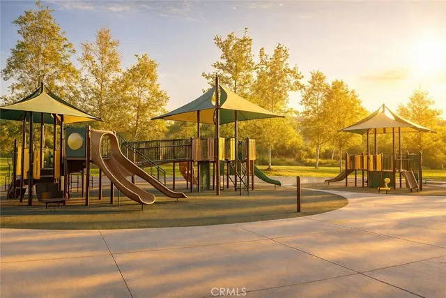 $4,800 | 2700 East Chaucer Street, Unit 2, Los Angeles, CA 90065