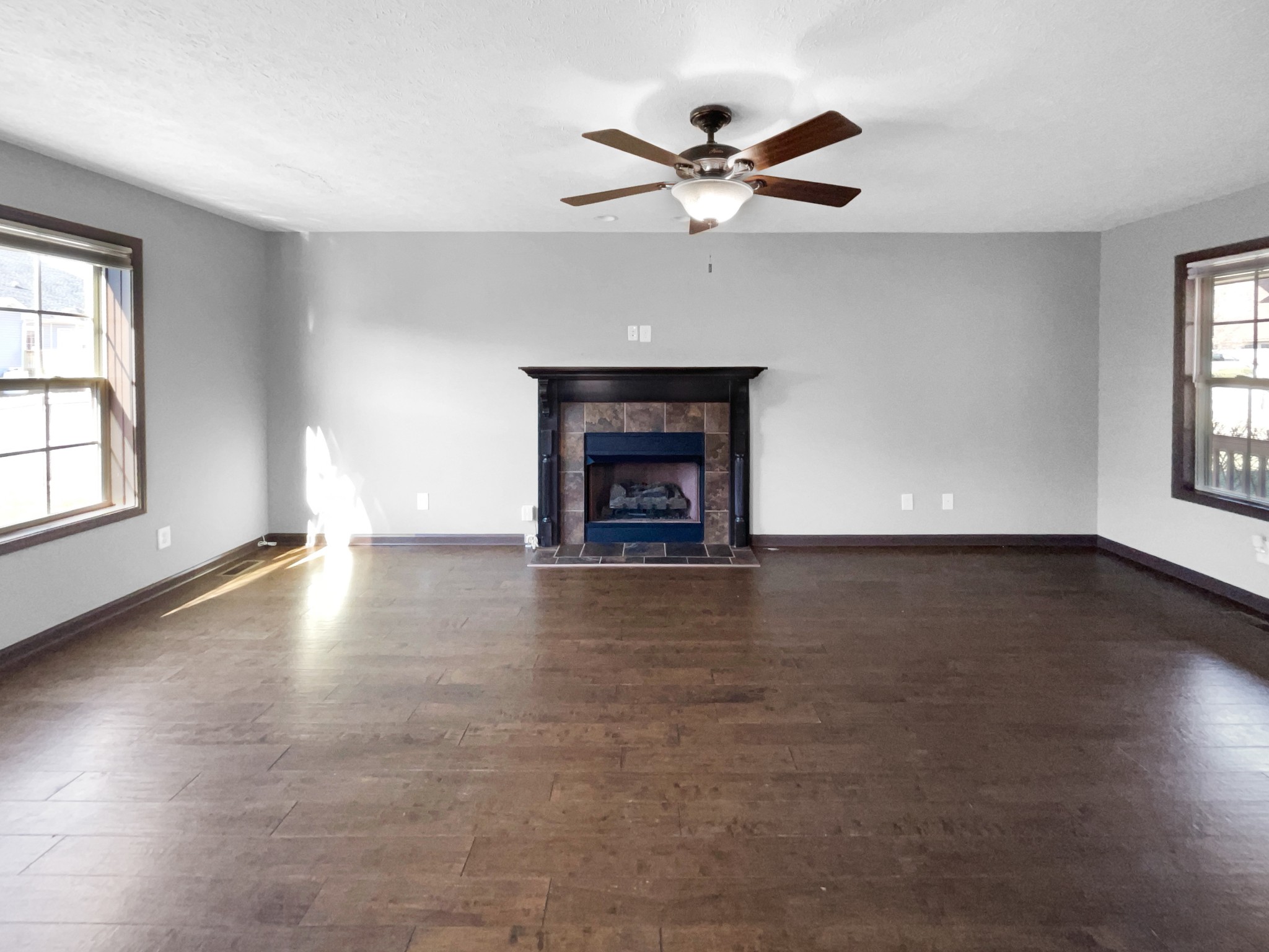 1450 Raven Road Clarksville, TN 37042 - Photo 3 of 25