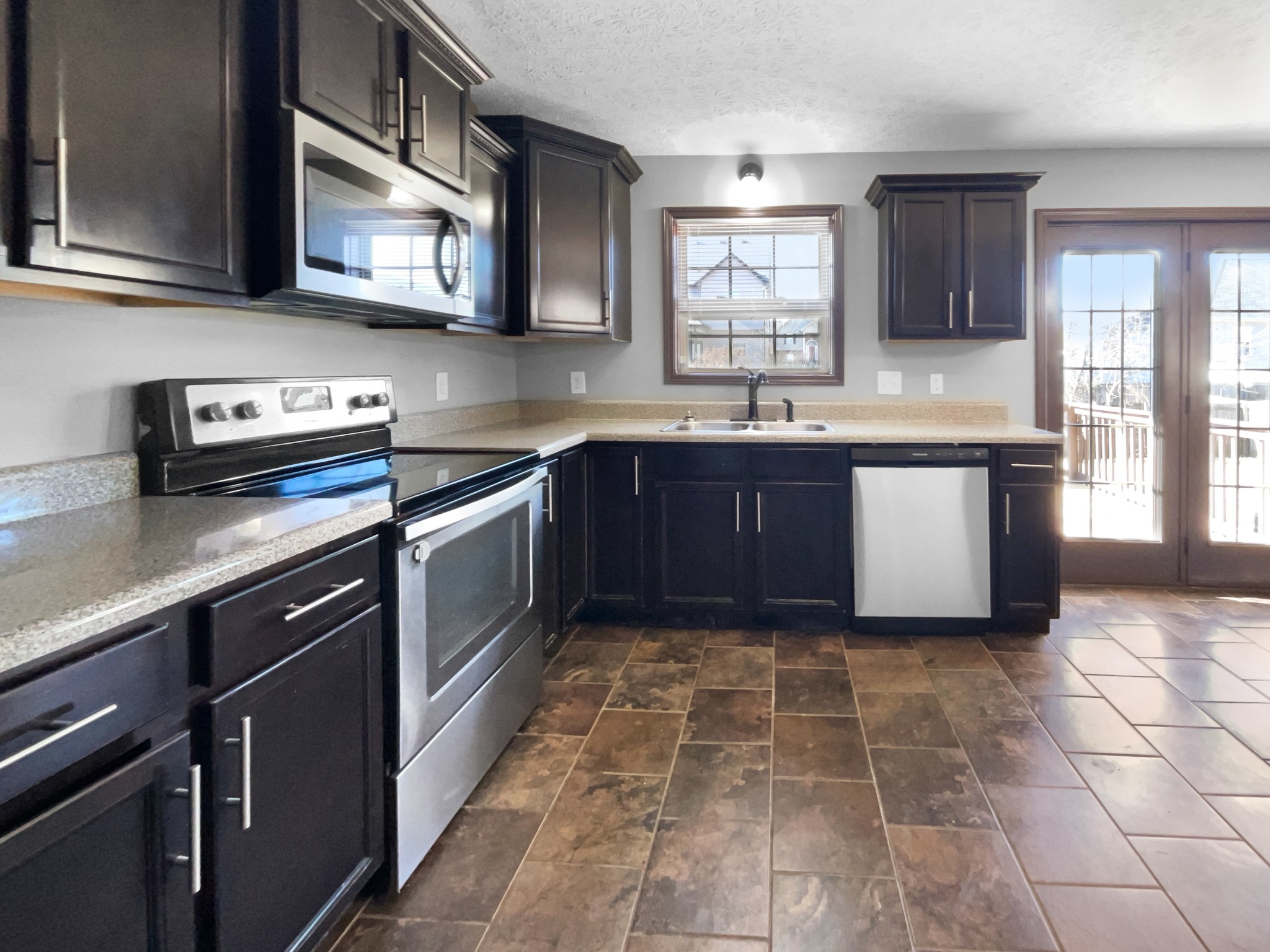 1450 Raven Road Clarksville, TN 37042 - Photo 7 of 25