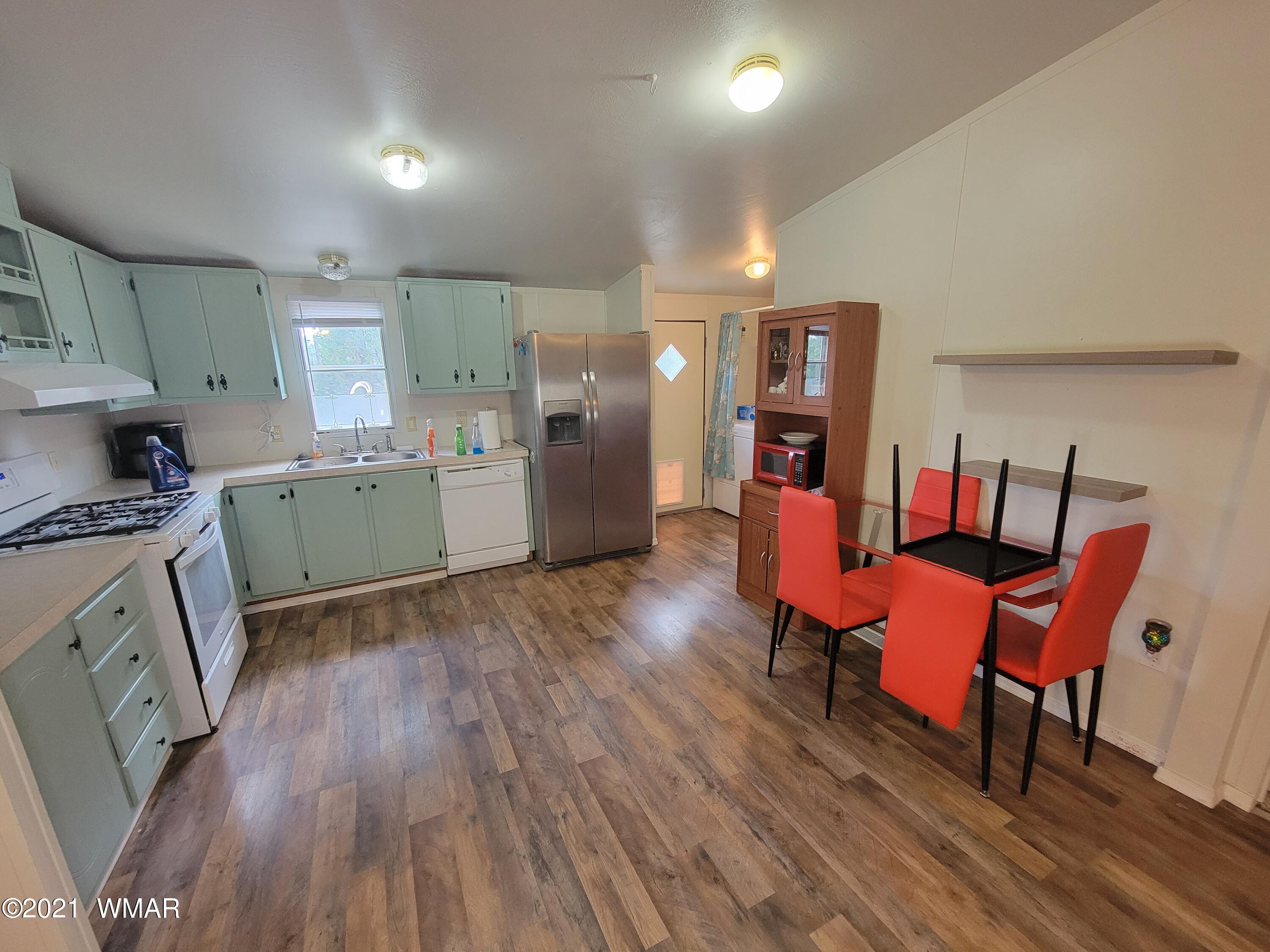 2311 Rogers Loop Show Low, AZ 85901 - Photo 12 of 24