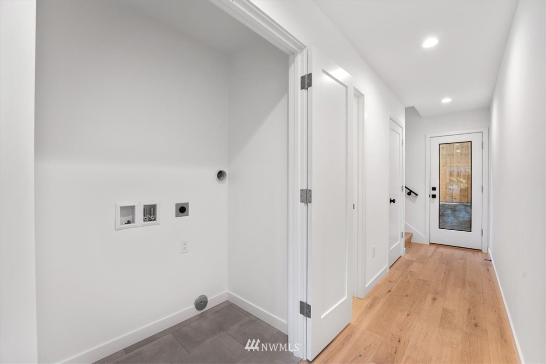 614 North 41st Street Seattle, WA 98103 - Photo 5 of 25 Gallery Image 5