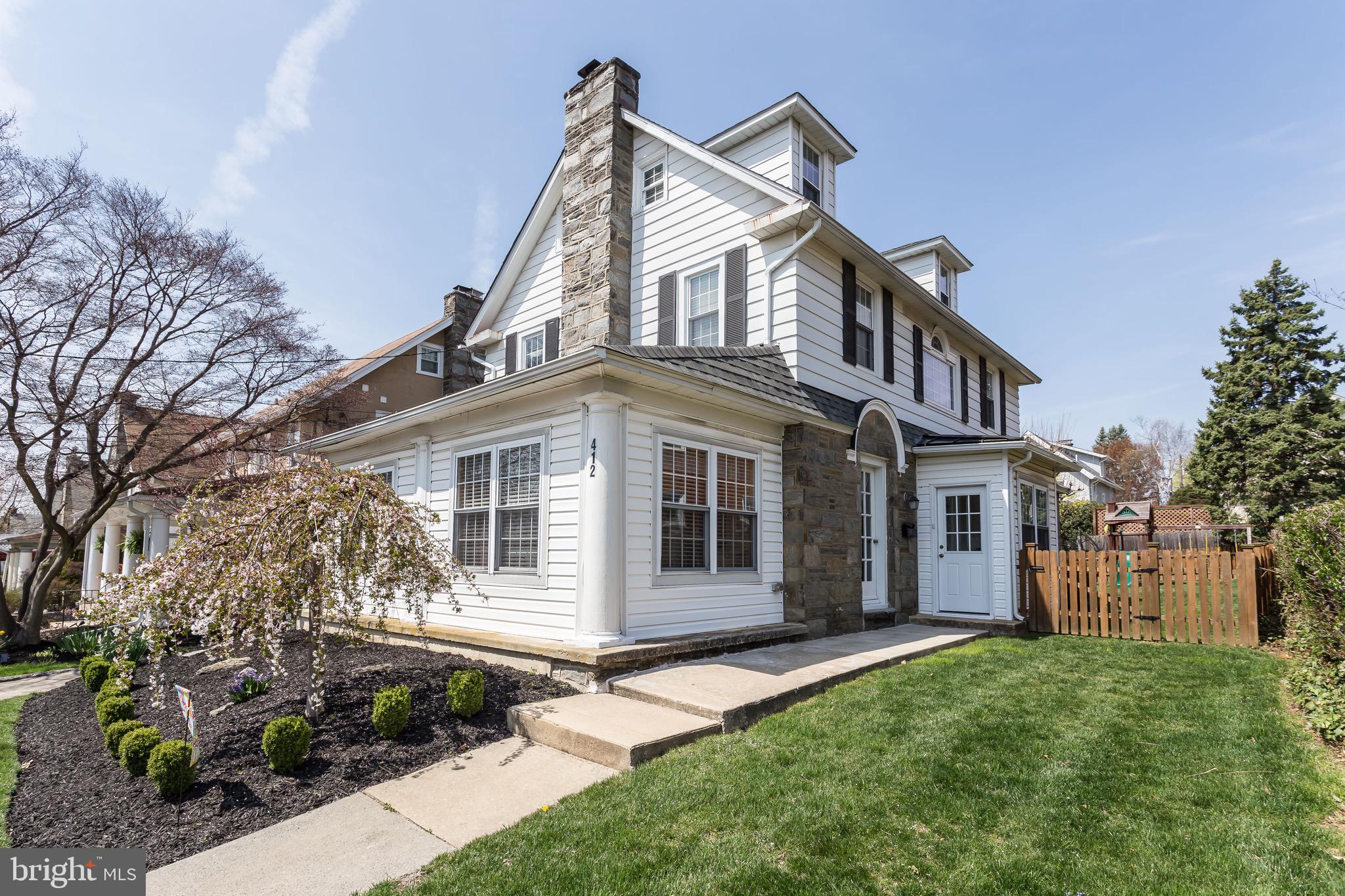 412 East Manoa Road Havertown, PA 19083 - Photo 1 of 46