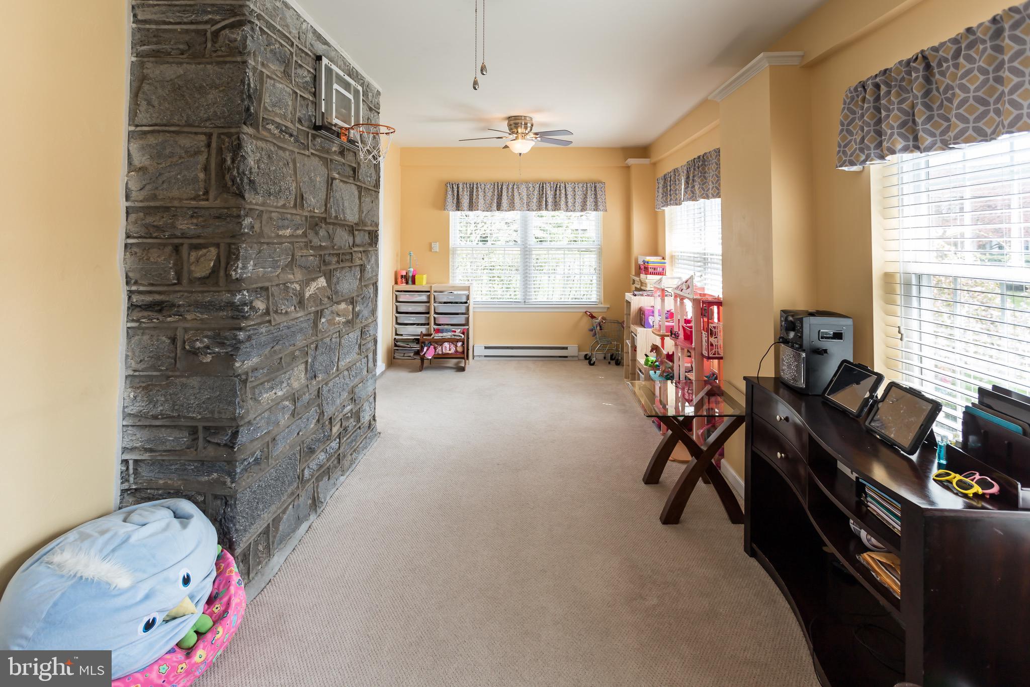412 East Manoa Road Havertown, PA 19083 - Photo 11 of 46