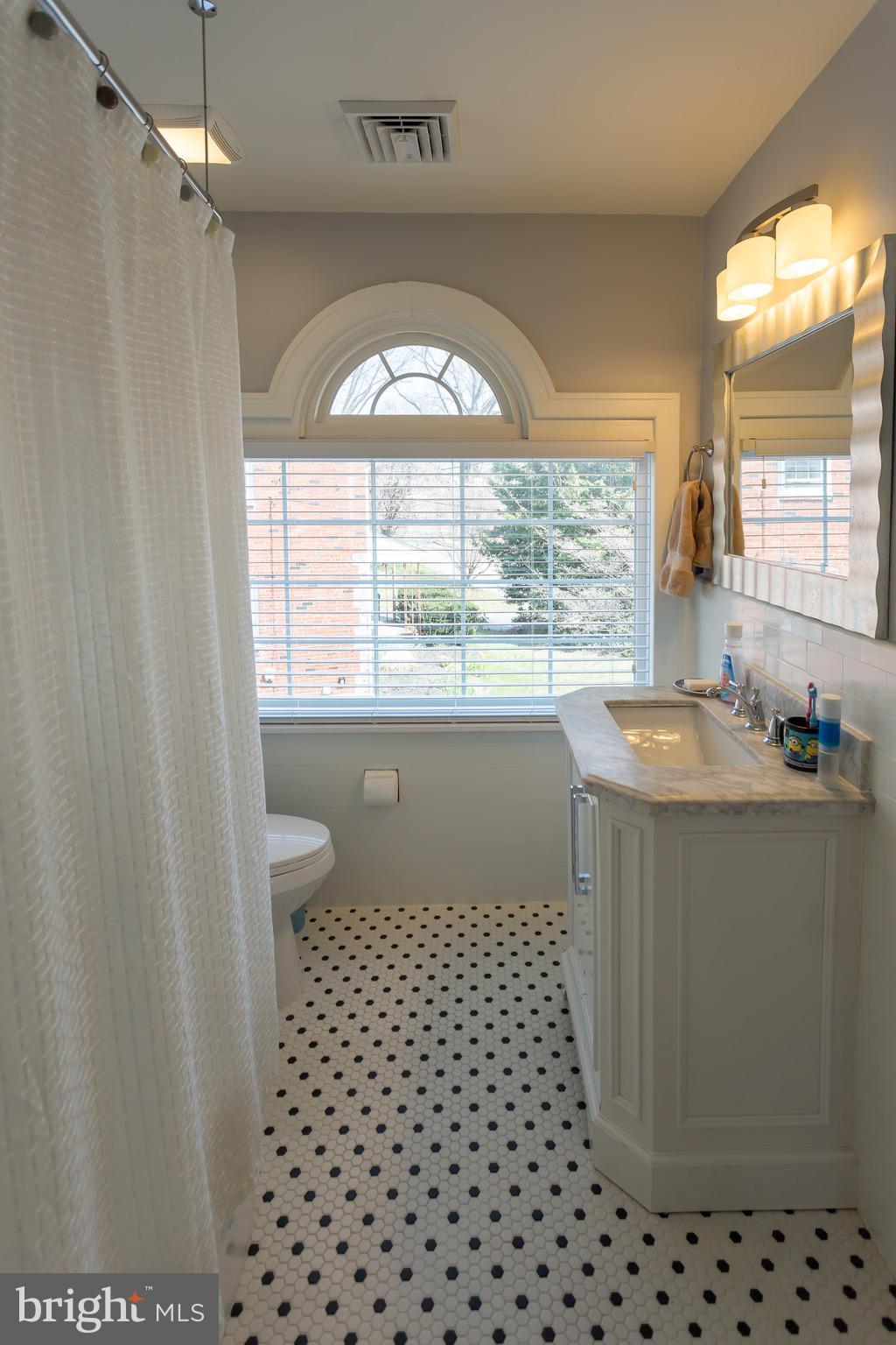 412 East Manoa Road Havertown, PA 19083 - Photo 31 of 46
