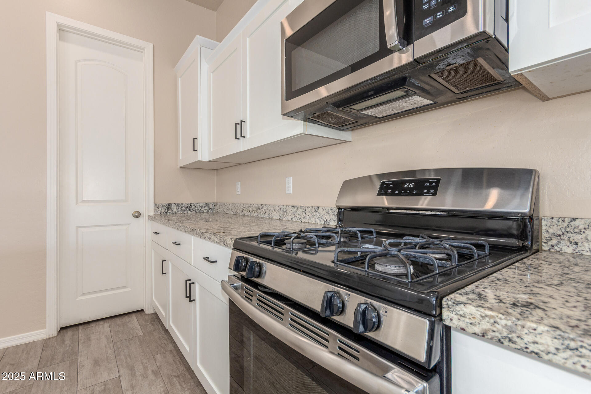 707 West Coles Road Phoenix, AZ 85041 - Photo 12 of 41 06 Coles