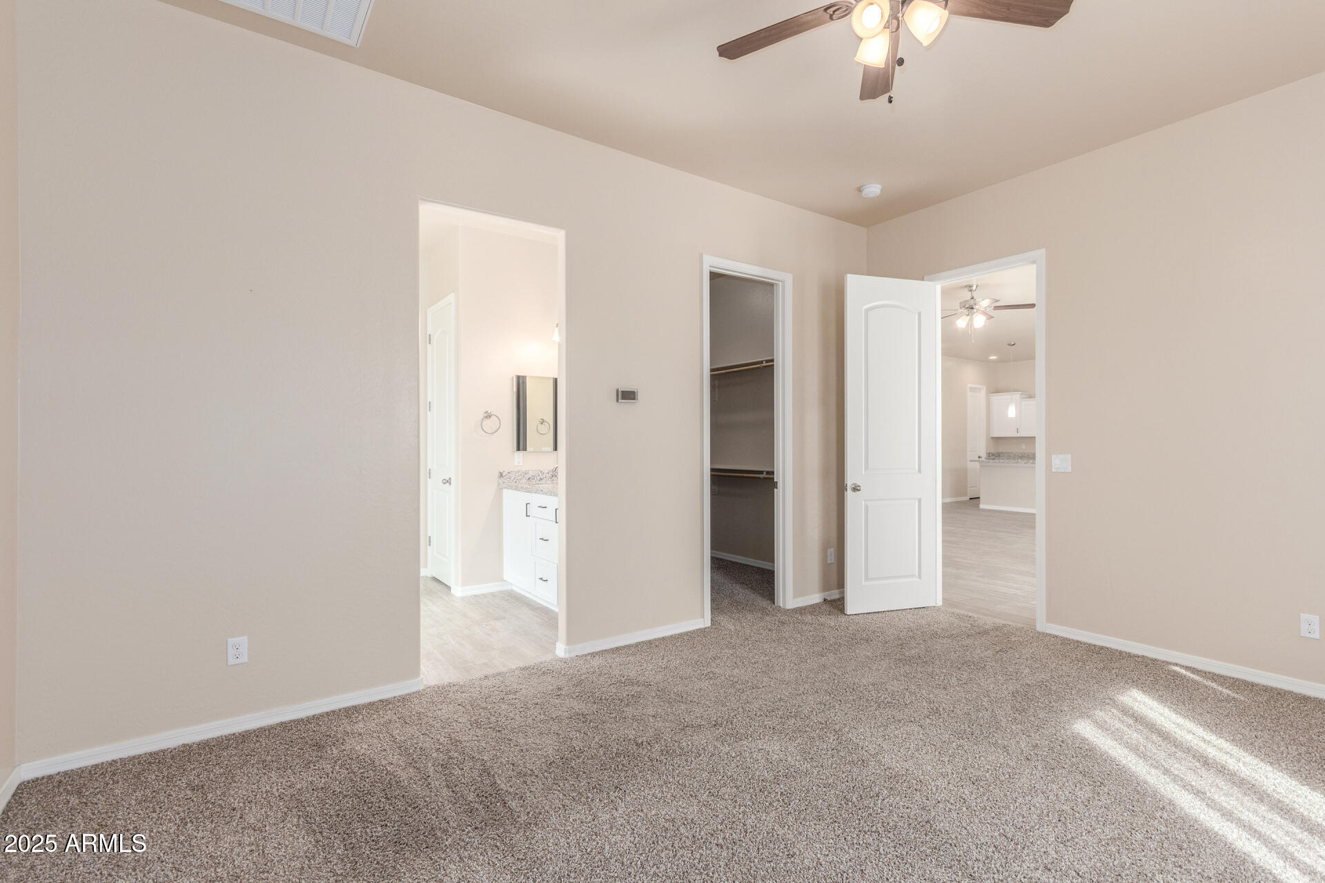 707 West Coles Road Phoenix, AZ 85041 - Photo 16 of 41 09 Coles