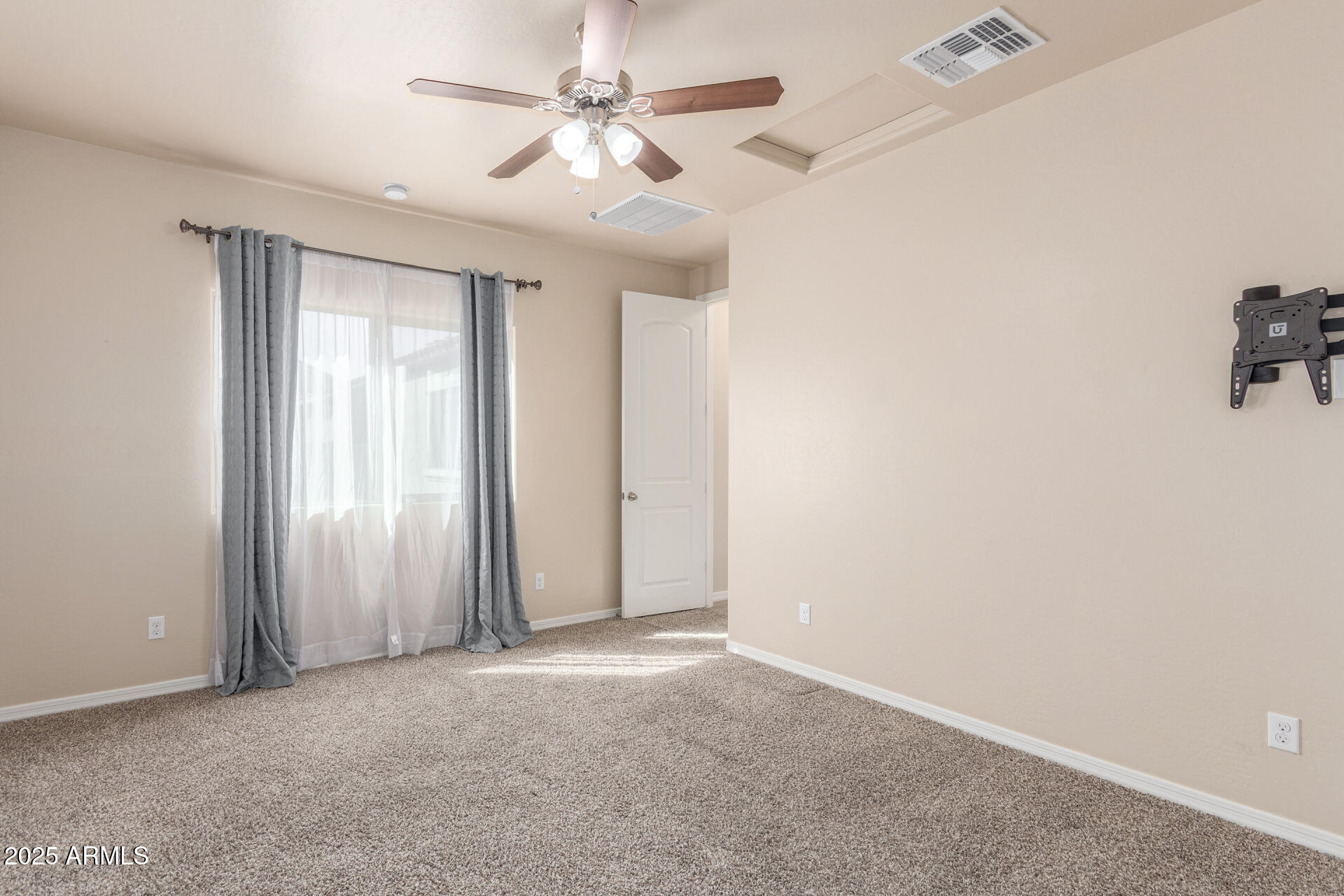 707 West Coles Road Phoenix, AZ 85041 - Photo 26 of 41 18 Coles