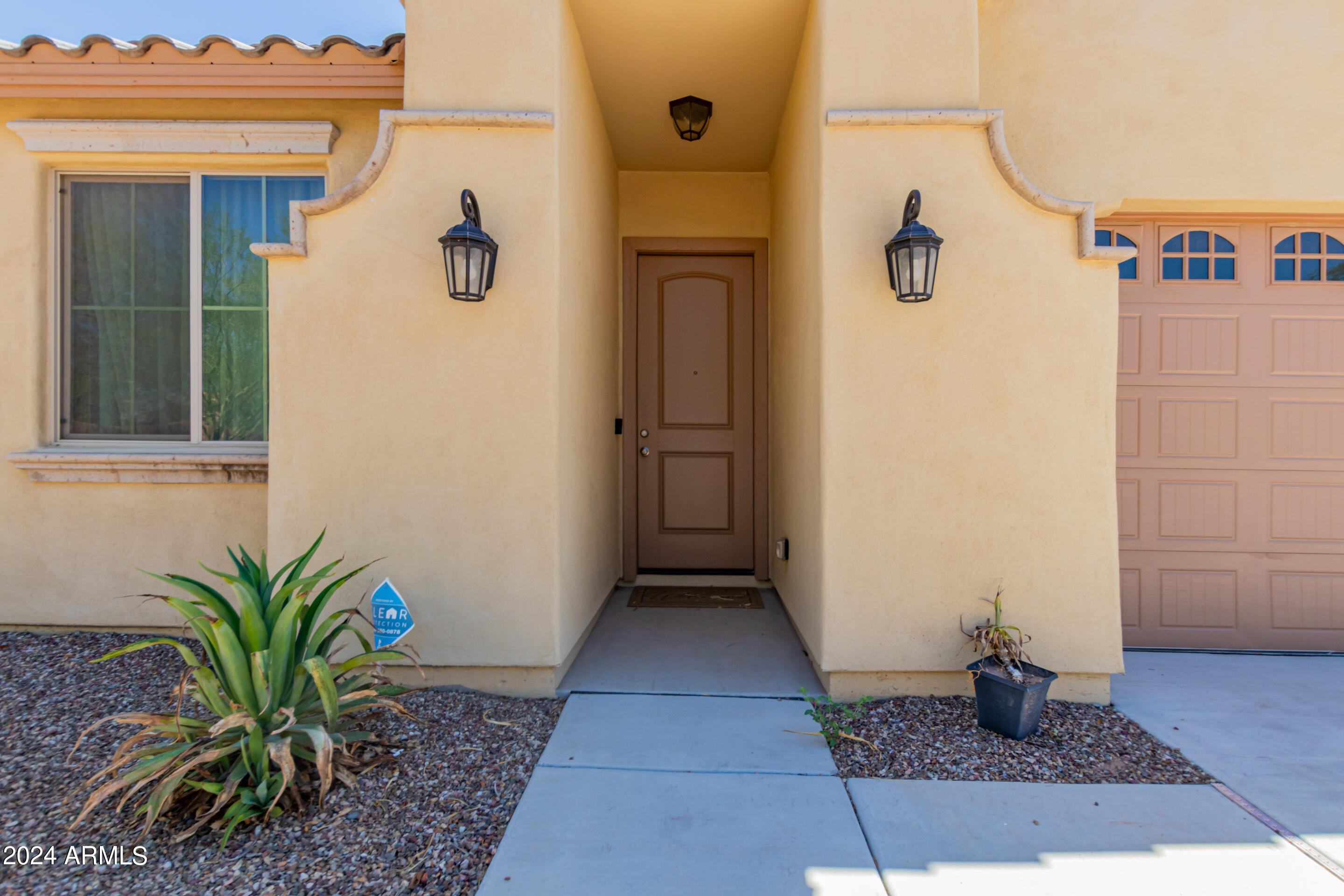 707 West Coles Road Phoenix, AZ 85041 - Photo 5 of 41 09-Coles