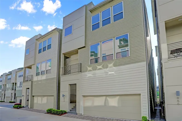 $3,250 | 954 West 18th Street, Houston, TX 77008