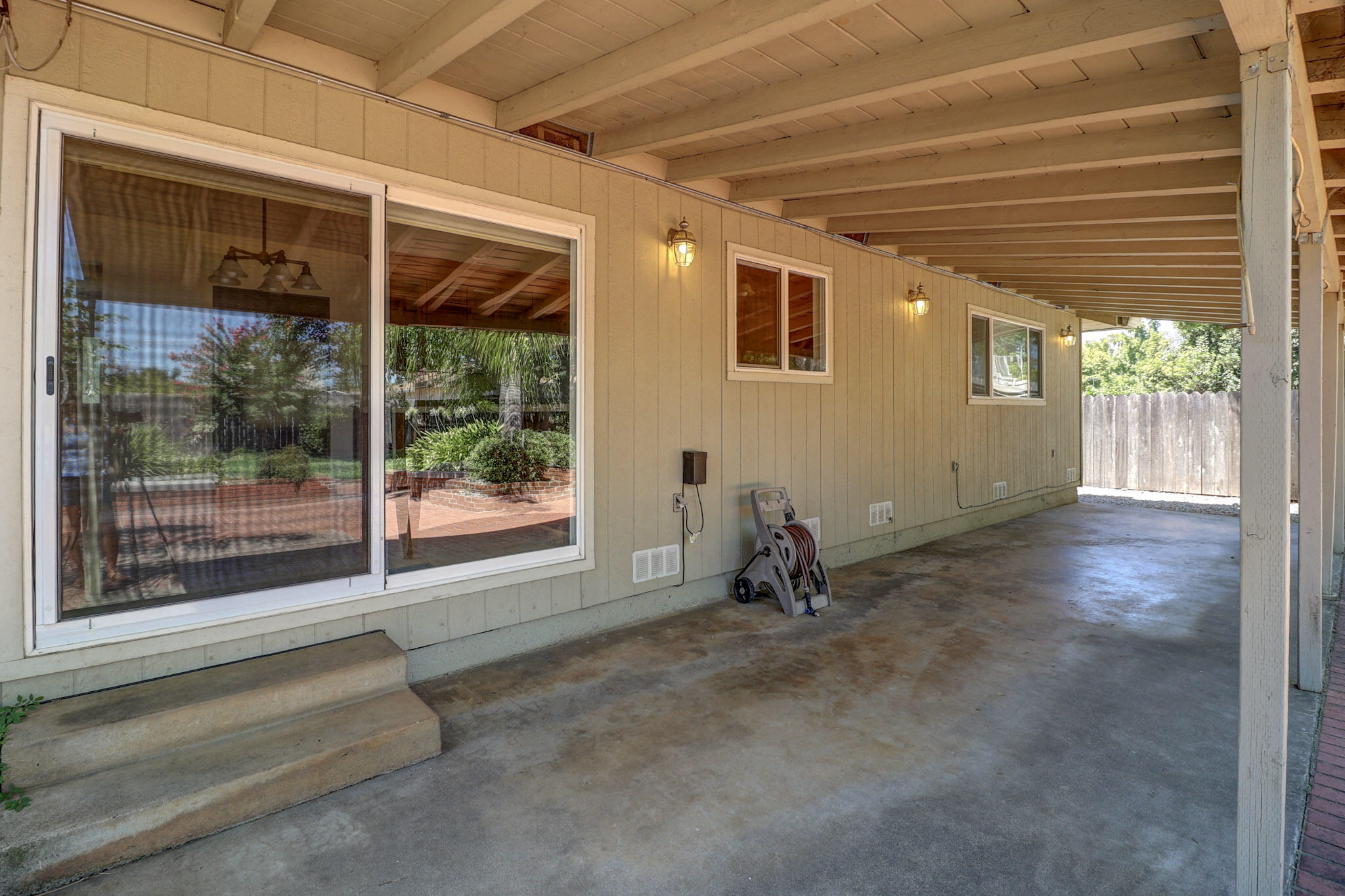 544 Rafael Street Redding, CA 96002 - Photo 37 of 41 Cover-Patio