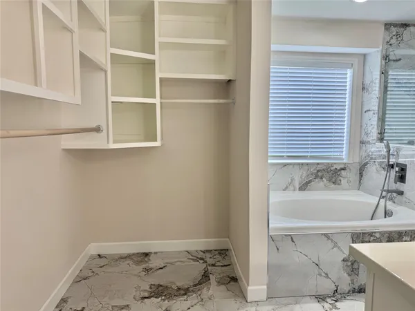 $2,350 | 13318 Ascot Glen Lane, Houston, TX 77082