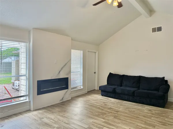 $2,350 | 13318 Ascot Glen Lane, Houston, TX 77082