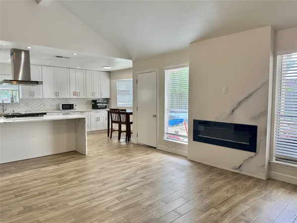 $2,350 | 13318 Ascot Glen Lane, Houston, TX 77082