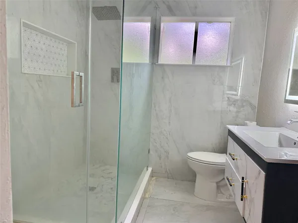 $2,350 | 13318 Ascot Glen Lane, Houston, TX 77082