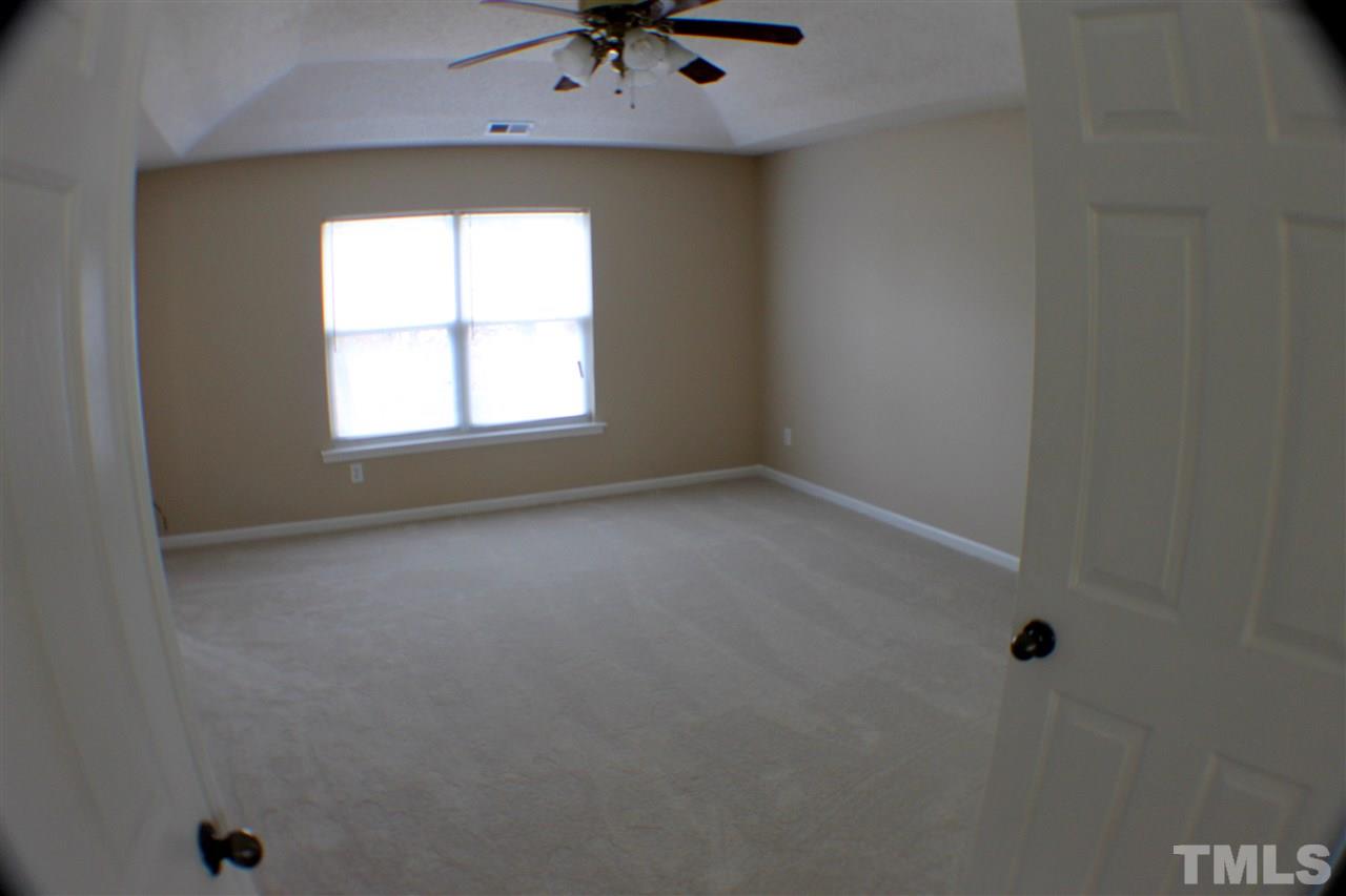 2856 Roundleaf Court Raleigh, NC 27604 - Photo 19 of 24 an empty room with a window
