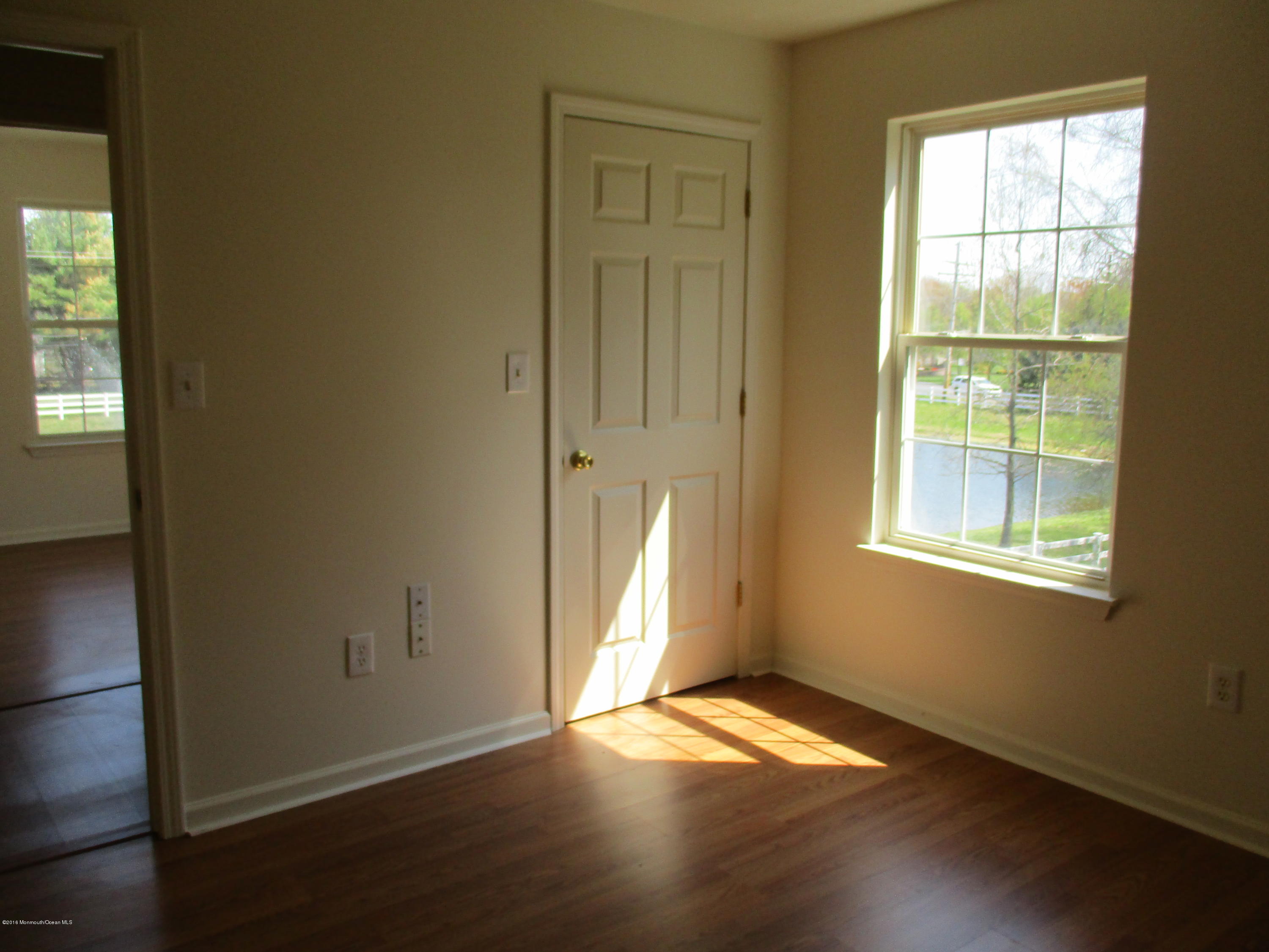 56 Prestwick Road Manalapan, NJ 07726 - Photo 18 of 21 IMG_1850