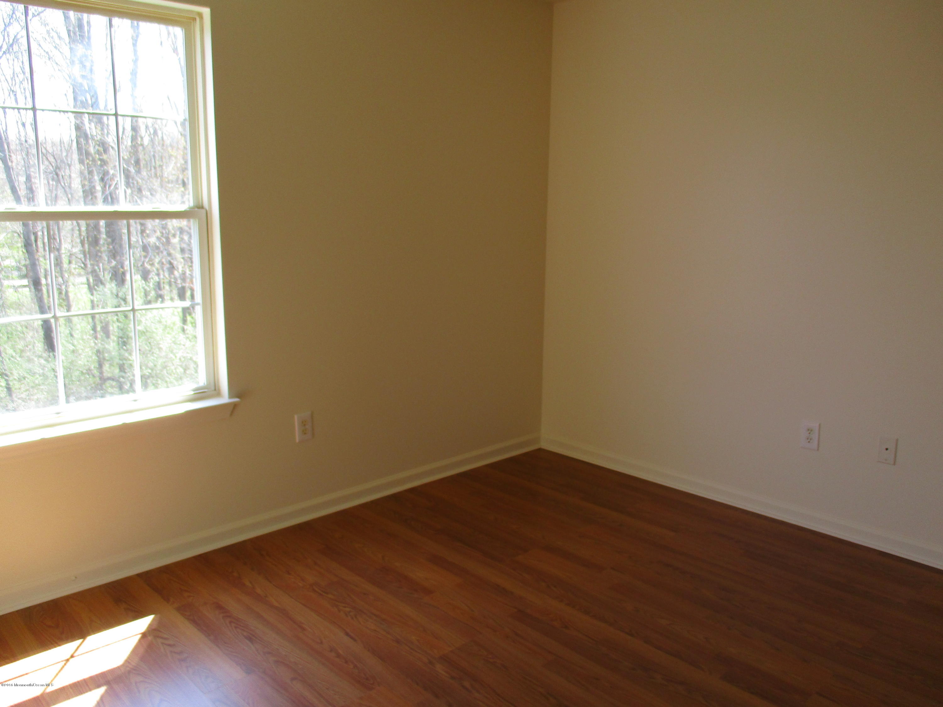 56 Prestwick Road Manalapan, NJ 07726 - Photo 19 of 21 IMG_1849