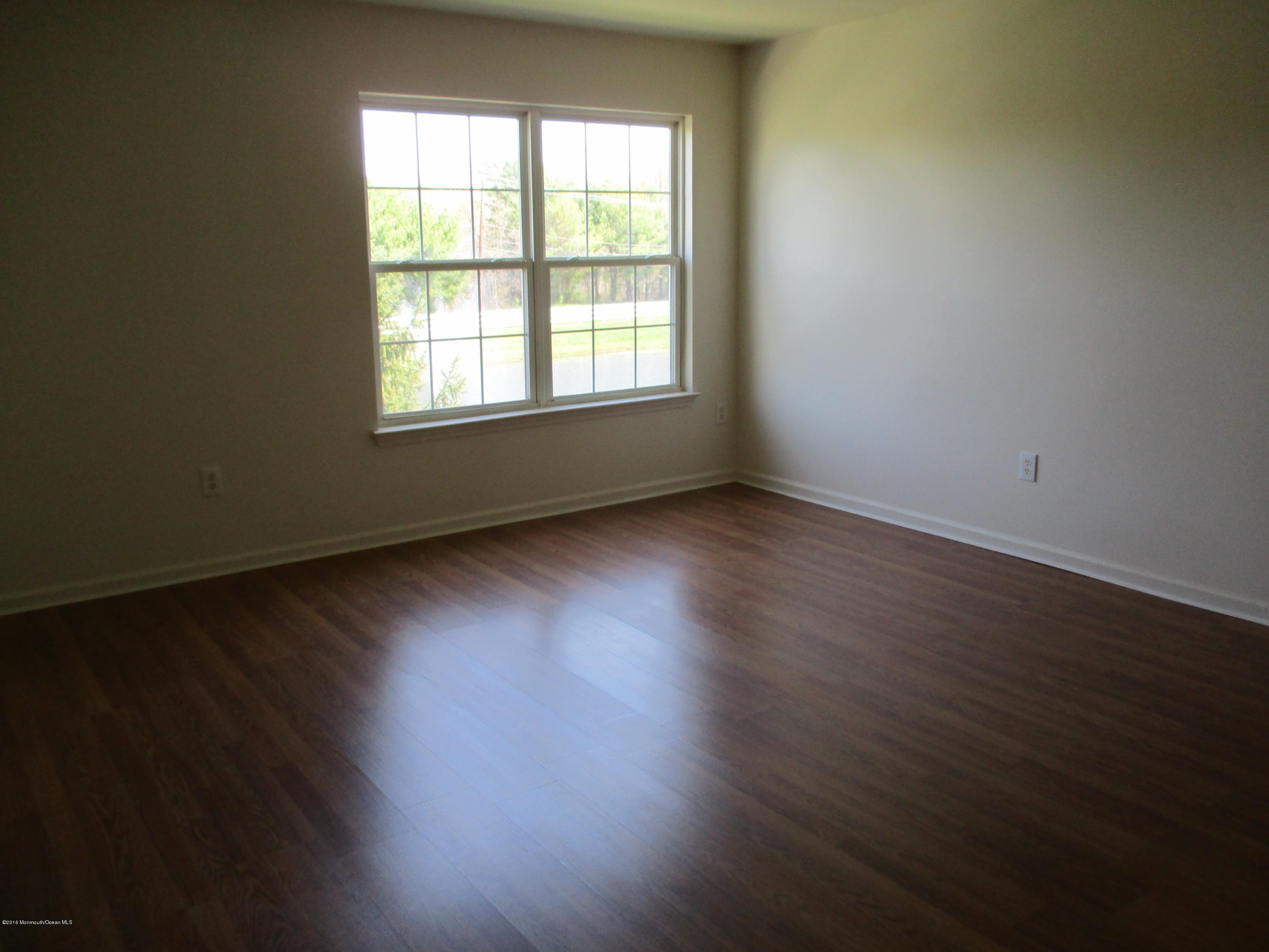 56 Prestwick Road Manalapan, NJ 07726 - Photo 3 of 21 IMG_1840