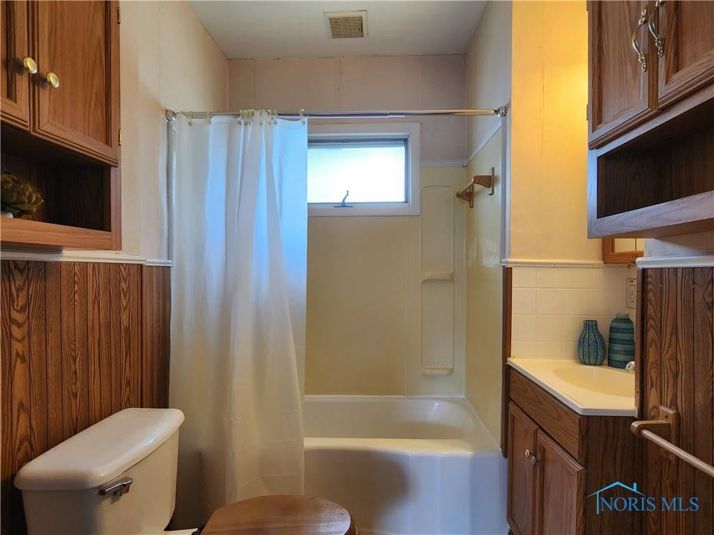 1802 Loxley Road Toledo, OH 43613 - Photo 26 of 27 Photo 26