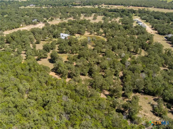 a view of a yard