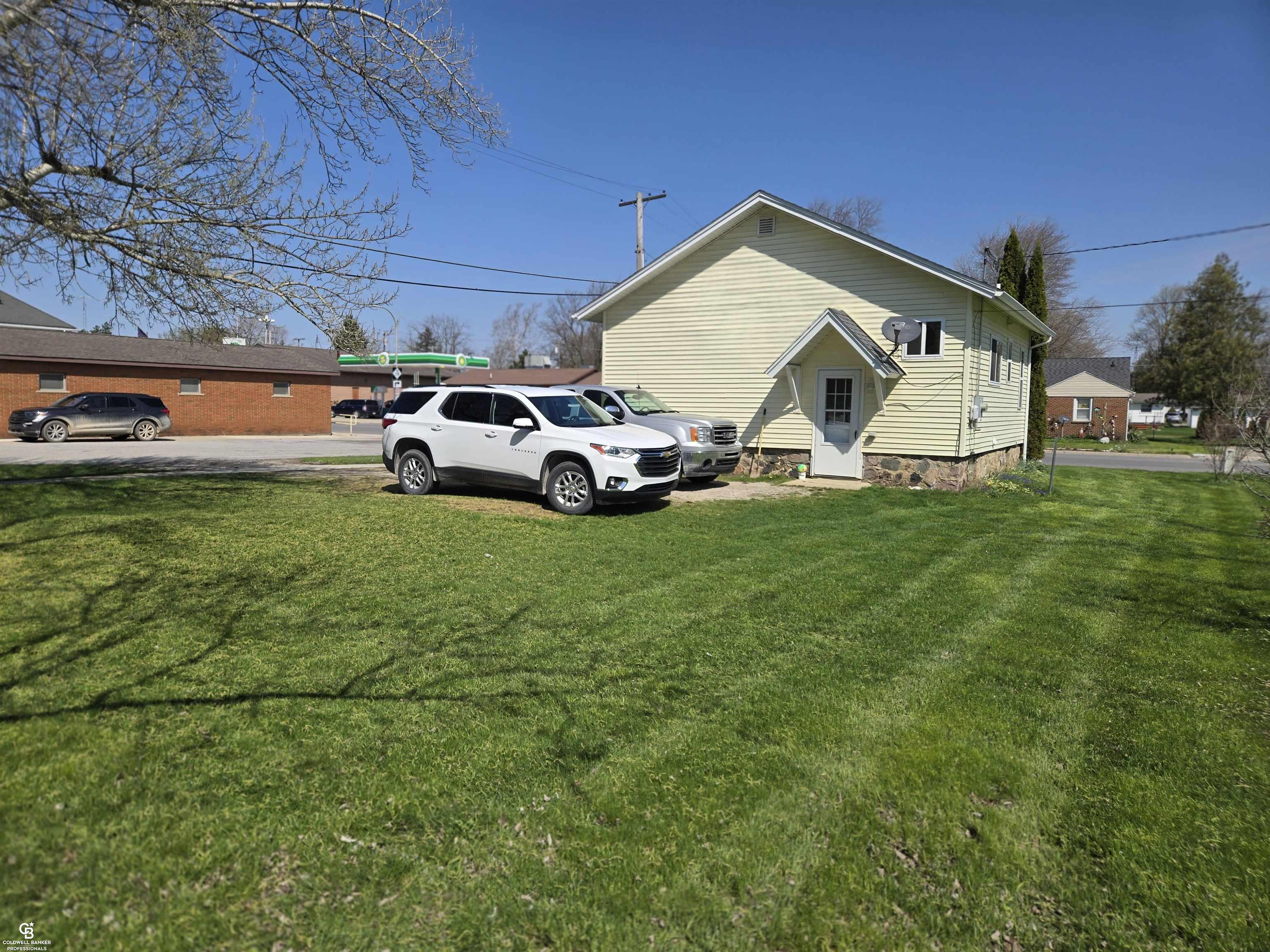 56 East Lapeer Road Peck, MI 48466 - Photo 5 of 17