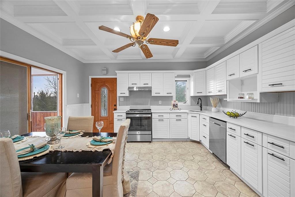 401 Gill Hall Road Clairton, PA 15025 - Photo 2 of 23 Gallery Image 2