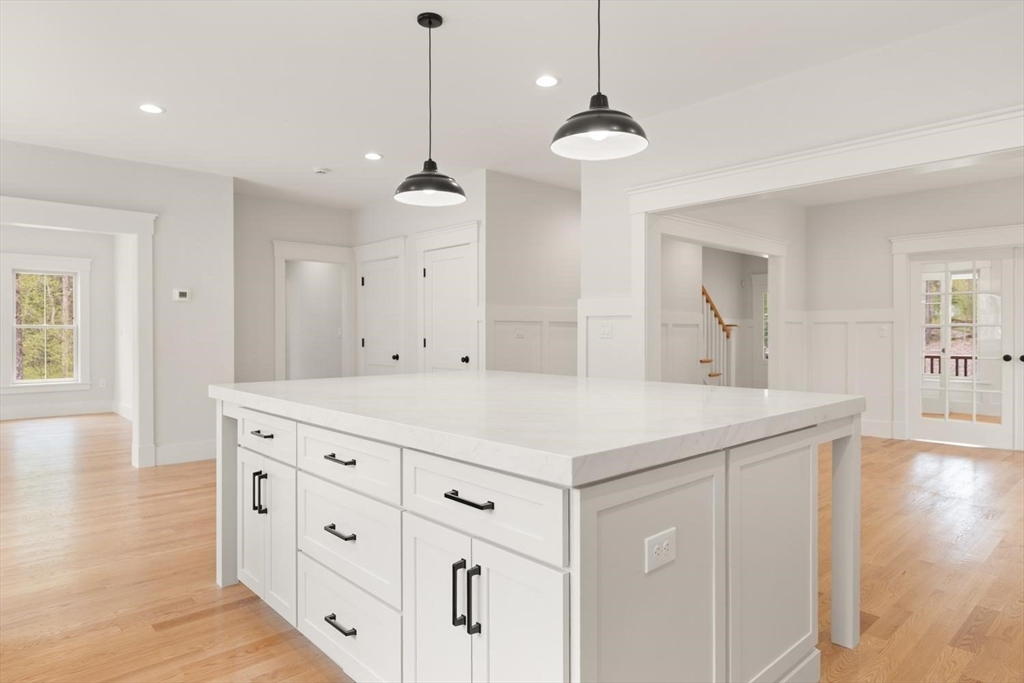 16 R Eldor Drive Walpole, MA 02071 - Photo 5 of 40