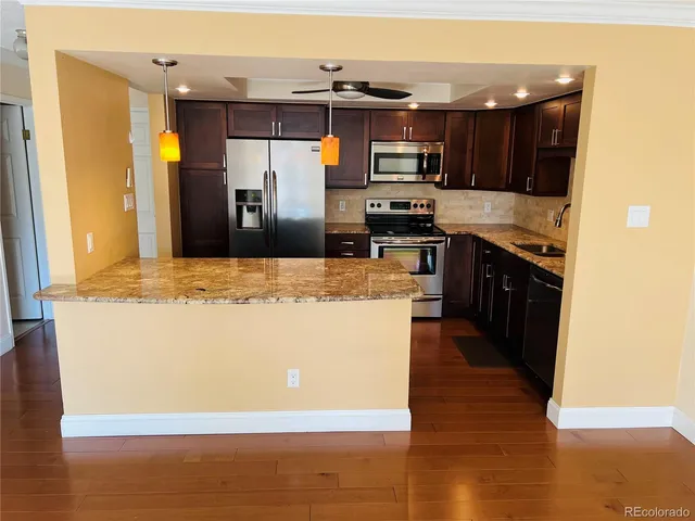 $2,150 | 13961 East Marina Drive, Unit 314, Aurora, CO 80014