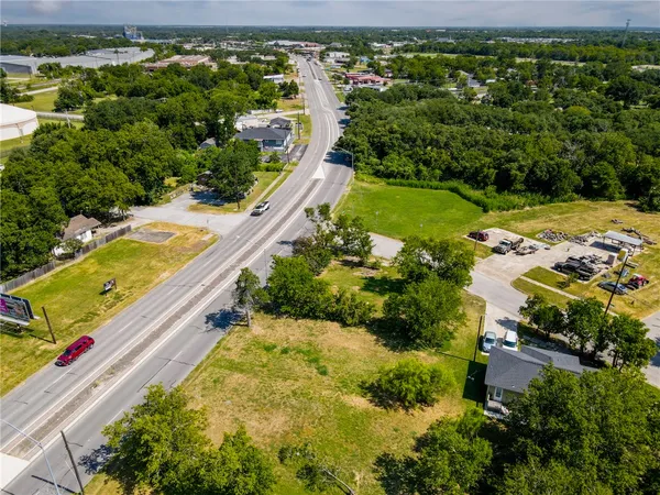 $79,900 | 905 North Texas Avenue, Bryan, TX 77803