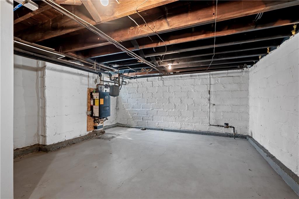 5923 Bryant Street Pittsburgh, PA 15206 - Photo 18 of 25