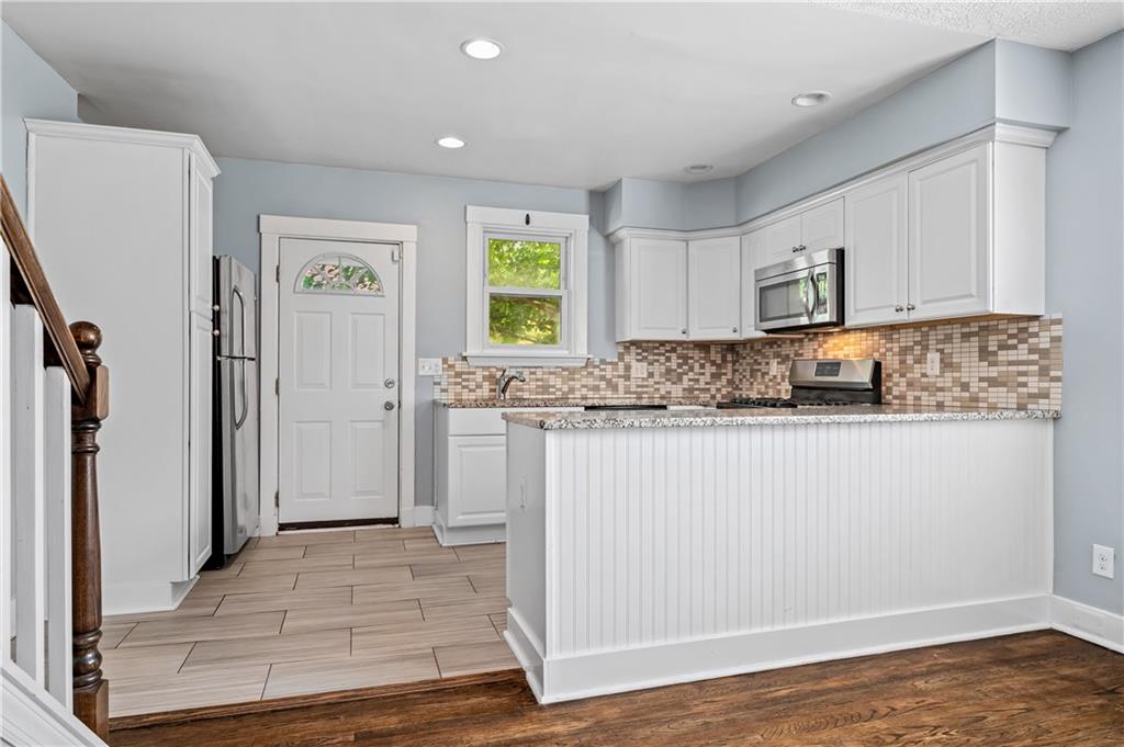 5923 Bryant Street Pittsburgh, PA 15206 - Photo 7 of 25