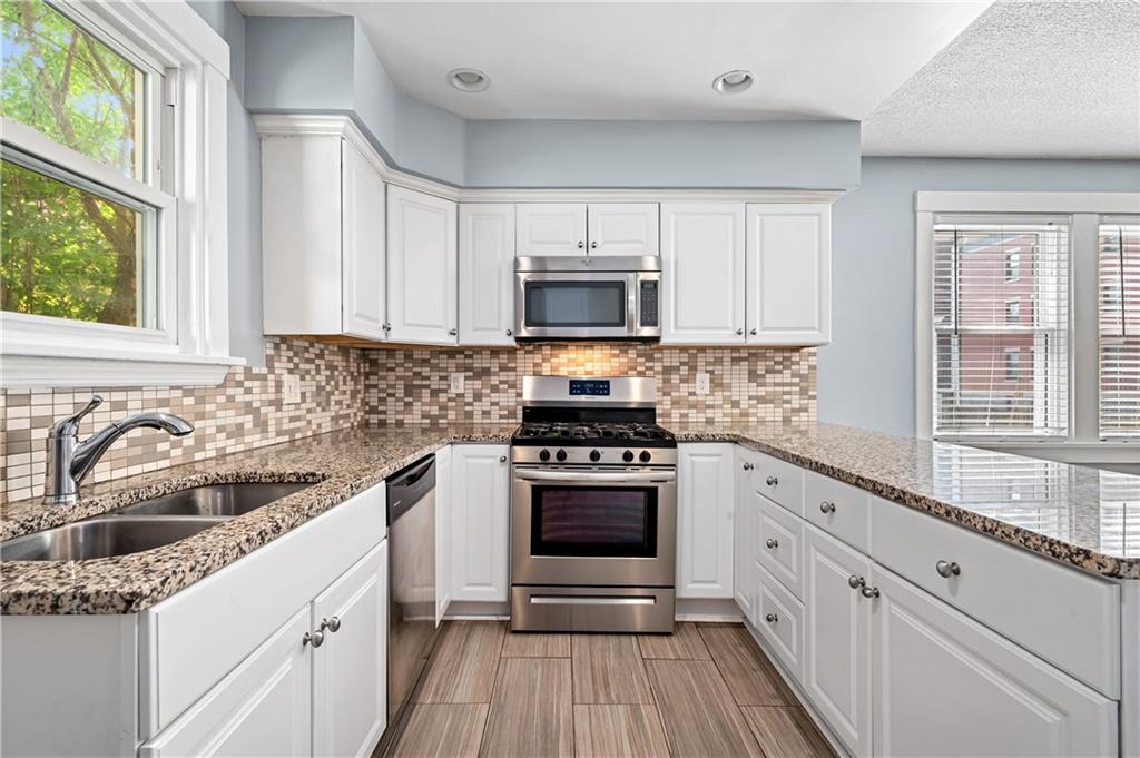 5923 Bryant Street Pittsburgh, PA 15206 - Photo 9 of 25