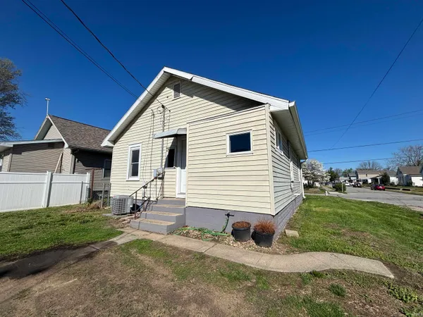 $72,500 | 25 North 15th Street, Vincennes, IN 47591