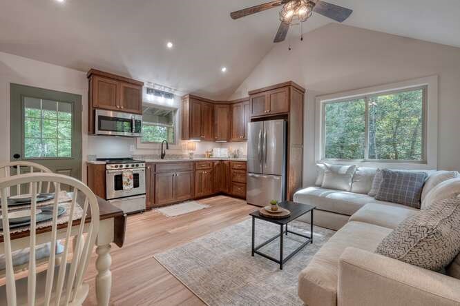 373 Chimney Ridge Blairsville, GA 30512 - Photo 2 of 24 Gallery Image 2
