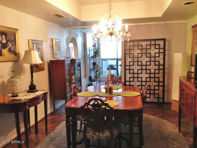 4432 East Camelback Road, Unit 117 Phoenix, AZ 85018 - Photo 10 of 15 Dining room