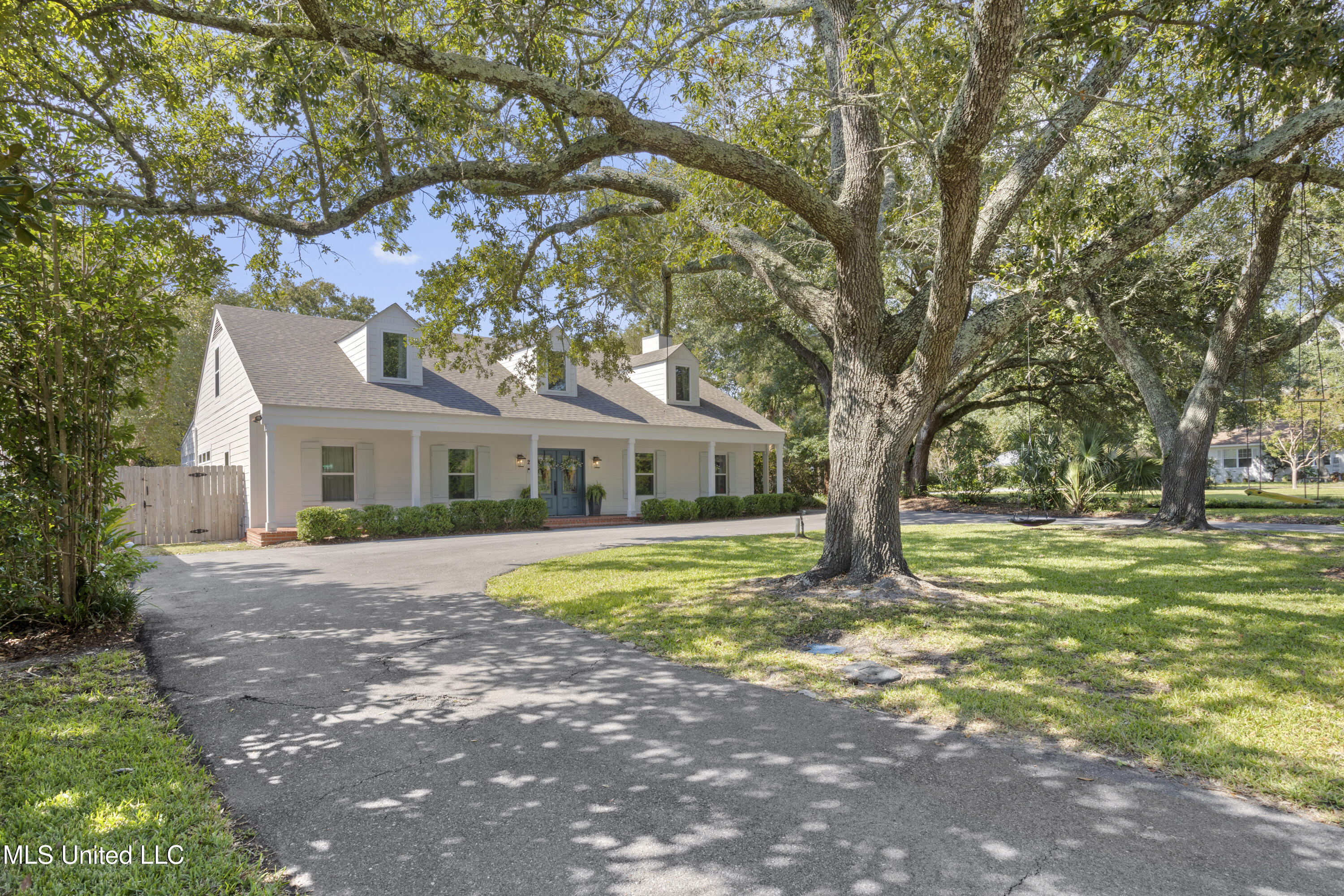 2 Nelson Lane Pass Christian, MS 39571 - Photo 1 of 85 0004