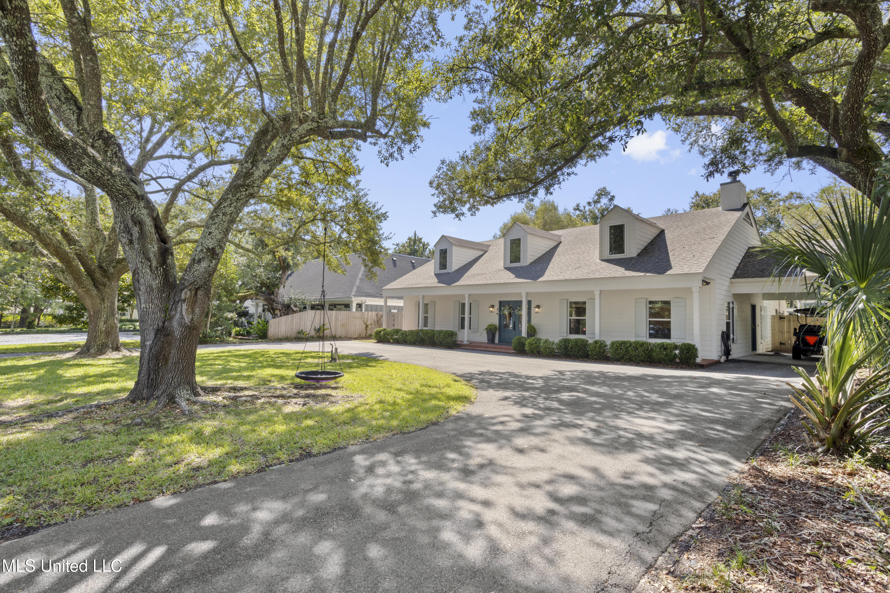 2 Nelson Lane Pass Christian, MS 39571 - Photo 3 of 85 0005