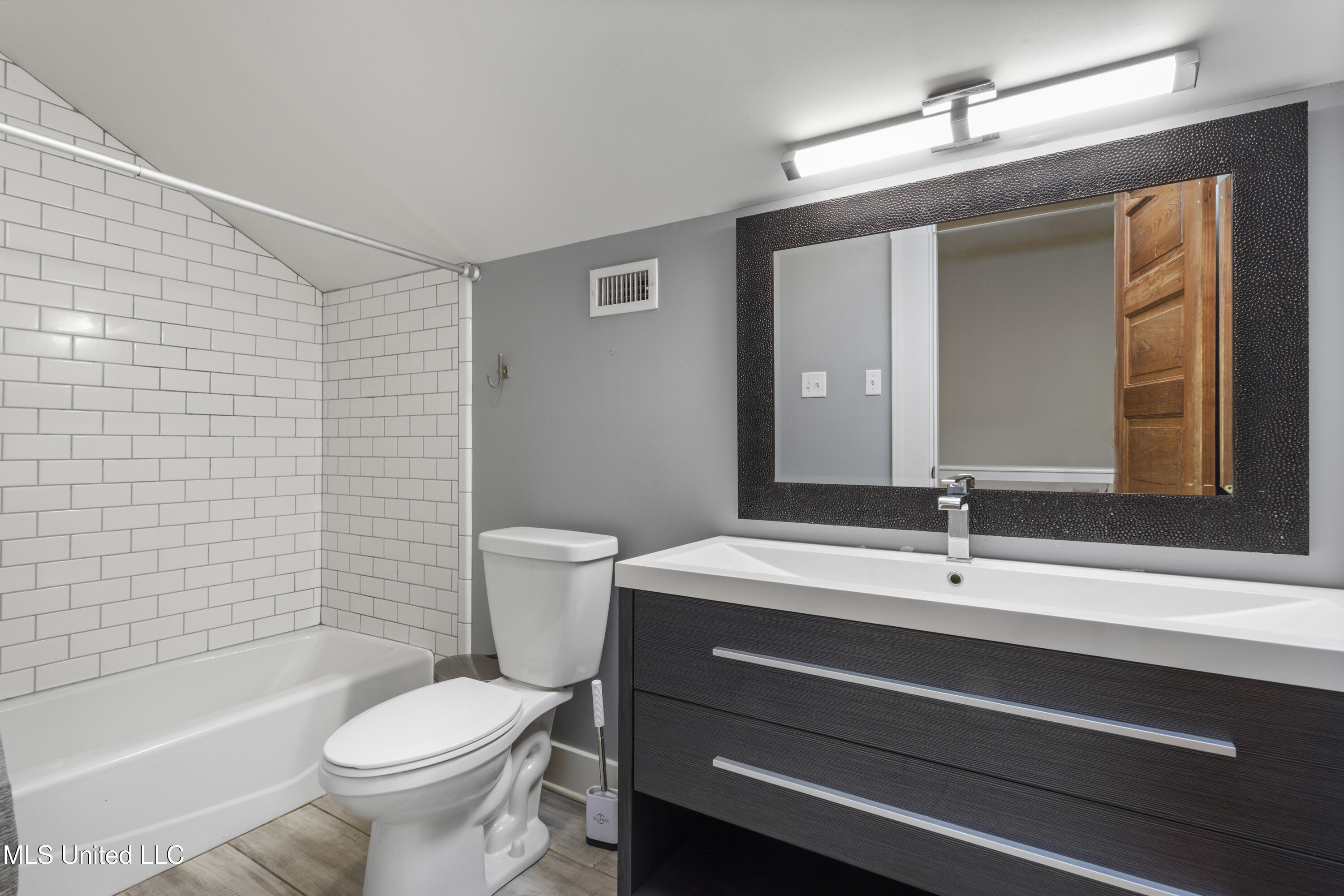 2 Nelson Lane Pass Christian, MS 39571 - Photo 54 of 85 hall shared upstairs bath