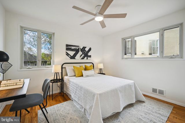 $1,160,000 | 6310 East Halbert Road, Bethesda, MD 20817