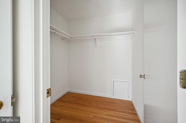 $1,160,000 | 6310 East Halbert Road, Bethesda, MD 20817