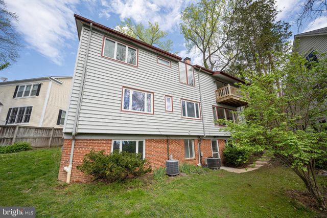 $1,160,000 | 6310 East Halbert Road, Bethesda, MD 20817