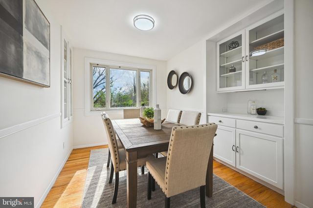 $1,160,000 | 6310 East Halbert Road, Bethesda, MD 20817