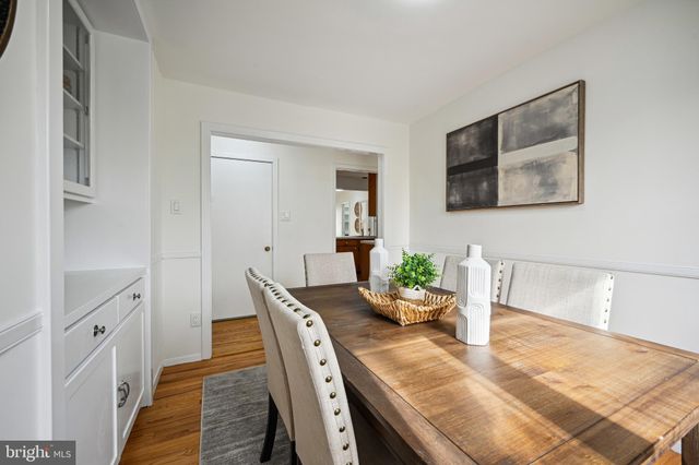 $1,160,000 | 6310 East Halbert Road, Bethesda, MD 20817